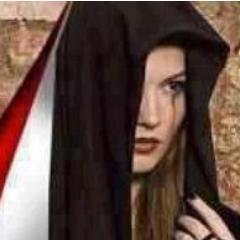 الارض الغالية بوسها..دي الدنيا بتحكي عنها 
جه الغريب يدوسها.. الكل قام يصونها