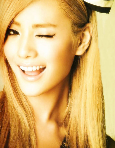 verified roleplayer at @FlapjackRP ┆ im nana of after school ┆ 91_liner 14/09/91 ┆ how to use twitter? orz
♥ married to le couch for lifez ♥