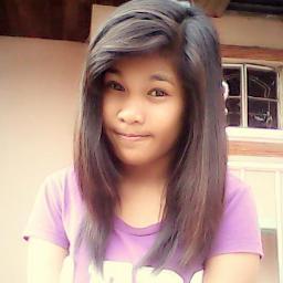 smiLE. dont be insecure w/ others just be urseLF.
 all of us has its own uniqueness :)