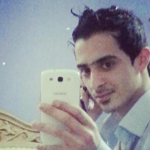 لاعب المنتخب الوطني العراقي للتنس