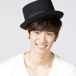 I'm Bot 'Roh Ji Hoon' SkyClub No.17^^ หื่น หล่อ เท่..เมะ เป็นมิตรต่อสิ่งแวดล้อมครับ ทักผมสิ :D -S17-