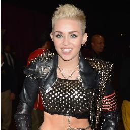 ♥My Idol?Easy Miley Ray Cyrus-Hannah Montana-Despiny Hope♥:D that girl always make me smile- #Smiler ♥Party in the USA♥