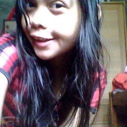 hi my name is wenny :)
please follow my twitter..
I'll definitely be follback . thanks :D