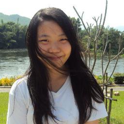 kellycommabread's profile picture. 