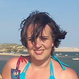 Professora, Universidade de São Paulo, interessada em trocar experiências acadêmicas e científicas.