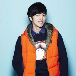สวัสดีครับผมชื่อ ฮยอนกียองผมมาจากซี่รี่ย์เรื่อง Heartstring ผมต๊องๆ เป็นคนชิลๆ คุยได้ทุกเรื่อง ทุกเรื่องจริงๆนะ แวะเข้ามาคุยกันนะ