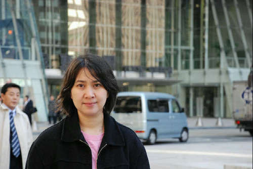 Psychologist, Lecturer, Mom of twins, Loves cooking