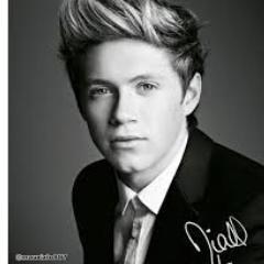 follw me and you Siguo I am ERANDY and I do pass through niall horan para have more followers siguanme girls the product is and seguire
