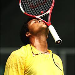 Freeelance sports journalist and procrastinating tennis blogger.
Non-tennis tweets at http://t.co/RTyOPOPX