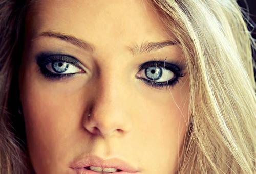 ileniabravetti's profile picture. 