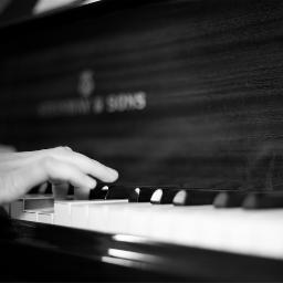 JenGmuso's profile picture. Composer, Songwriter, Musical Director, Vocal Coach, Pianist