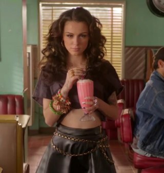 my name is bellatrix black slytherin i wont hurt you unless its nessassry (18+)