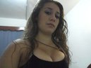 me gusta la farándula
 y soy divertida y sociable