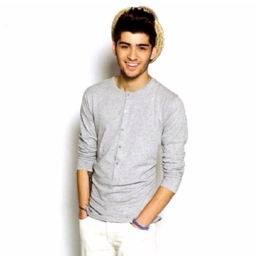 19 Years Young. University Student. Im crazy in love with the brook twinsies. 
If you cant, you must. If you must, you can