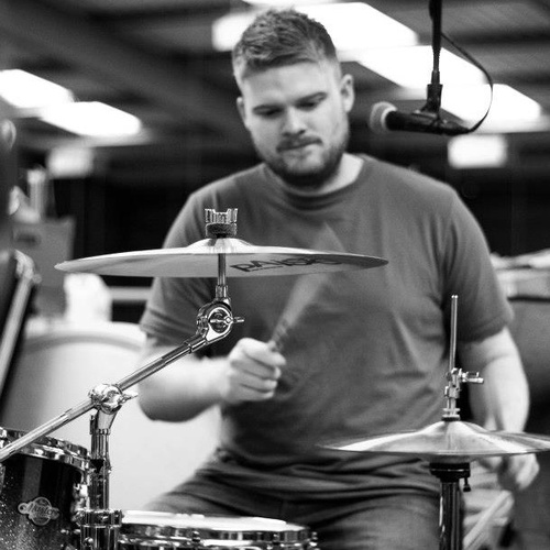 Online session drum tracks made to order. Credits include Plan B, Manchester City FC, Meadow, Stolen Peace etc 

info@joeoakes-sessiondrums.com
