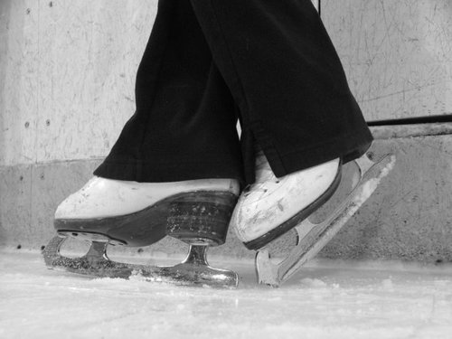 Elite Figure Skater. Life lover. People Lover. Hockey player and lover. The ice is my everything. Not your average anon.