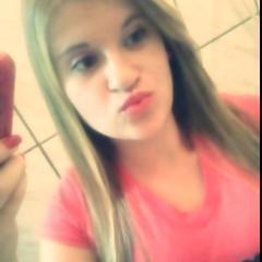 Ela não quer ser só mais uma mina
Seu coração não é tapete prum cara vir pisar em cima ♪ - Rashid ♥'