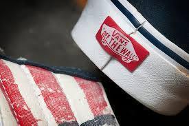 Amante de escribirle a Twitter mis pensamientos.Soy alguien que lleva VANS. Me gusta dar FollowBack a quién me siga. ღ