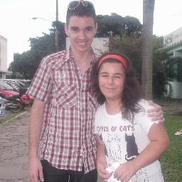 Eu amo ouvir o @LucasSilvaeVoce e ele é fofo demais e criado no dia 26/11/12 e oficializado no dia 27/11/2012.... @Clubefollowback