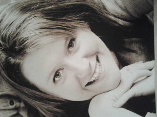 ImmyFlol's profile picture. Married, 3 girls, 5 cats, 1 mad beagle, and whole lot more! la la la............