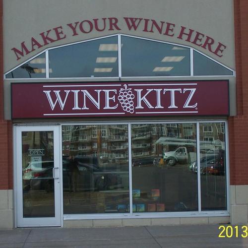 WineKitzDart's profile picture. 