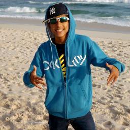Fc feito pela @SabrinaN_  e pela @PrinceessofGod para o lindo do @PeterBrandaoao.
Fc oficializadooo , aceitamos parcerias :D