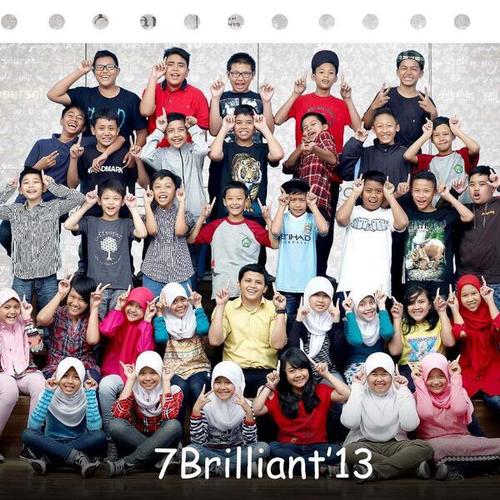 7Bravo13's profile picture. Our class is full of happyness allways try to be a good,we TOGETHER we FOREVER, SOLIDARITY (y) ;) :D||our teach @adunmaul || Enjoy w/2admin :D ;)