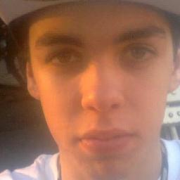 segue aew que eu sigo de volta XD!
e me perguntem no ask!
http://t.co/bElAyY64H4
https://t.co/kipGZWIlfv
