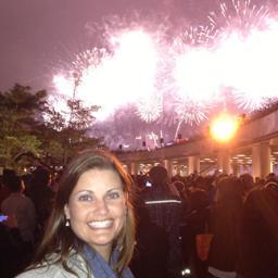 Travel enthusiast, sports fan, movie trivia aficionado, nature lover, mom #GoGators