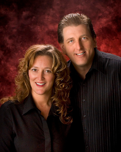 LeeSpencerPhoto's profile picture. Commercial, Industrial, & Portrait photography studio. Portraits for Executives, Families, Couples, HS seniors, & Children. 
Every picture tells your story.