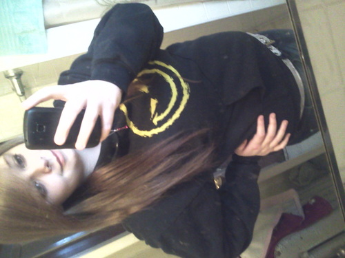 RawrsWithme's profile picture. 