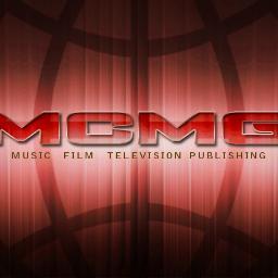 Monarchs Entertainment 
@MonarchsEnt 
@KissMyGizmo