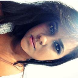 Morena da cor do pecado haha,,Sagitariana amante da LIBERDADE,18 anos,Futura Biomédica!!! Com o sorriso sempre estampado,sem medo de ser feliz ;)