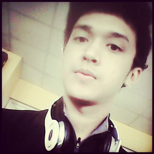 japarjona's profile picture. 22, Fort Bonifacio, Philippines IG: @jorgeuef