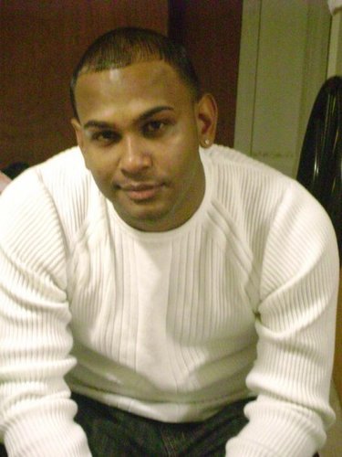 NeilR365's profile picture. Male