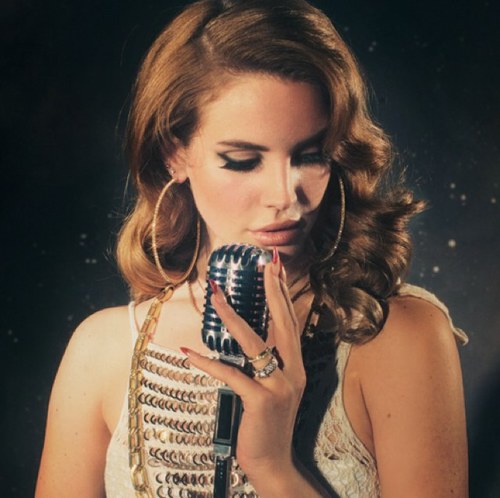 A hotel/bar singer. Loves to party with the best, and fall in love. I adore diamonds, and the luxuries of life. A normal girl wishing for the world.