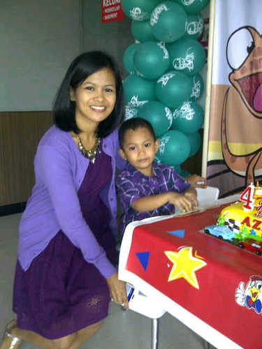 Mommy nya Azam,Azka,Financial Planner,Running Bimba AIUEO@Home :)