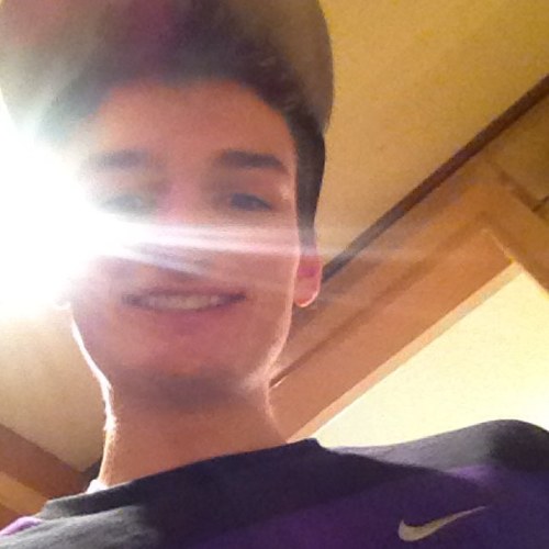 BraydenWaugh's profile picture. Im bdawgskizzle and @TaylorLaboucan is my bestfriend 3