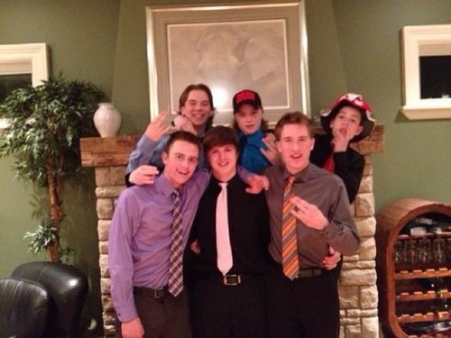 thenewbray's profile picture. Pussy destroyer since '98