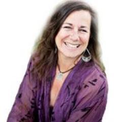 ArunaDawn's profile picture. NLP practitioner, priestess, intuitive & spiritual counsellor, teacher of Goddess lore, best-selling author, astrologer & hypnotherapist. 33 years experience.