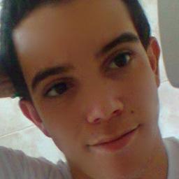 Antes de me julgar, lembre-se, você não me conhece, você não sabe o que eu passei.Você não tem ideia do que me fez ser quem eu sou hoje.'