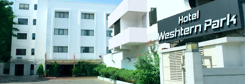 Hotel Weshtern Park A New Definition of Hospitality in Madurai. Centrally located opposite to the Railway Station West Gate, Madurai.
http://t.co/nlnNCW0A2K