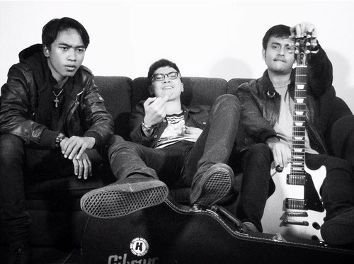 Contact: @RendyHyder +6281219551207 / 2131C7E1