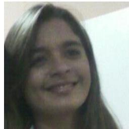 “Todos nos carregamos conosco uma história. Aquela que só nos atrevemos silêncio cala fundo.”