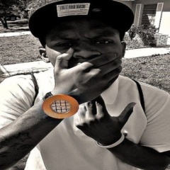 I talk about everything teen form ife to love. So follow me and i will follow back.Peace:P