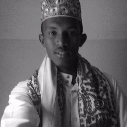 -Shinbir wuxu la daaqaa dusha kuu lamidabyaye
-Adiguna dugaag iyo kala garo dad weeyaan
-Farasaw dameeraha halla daaqin weeyaan!!

I.X.J (gadhle) Dirsooc