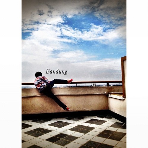 2nd acc of @iqbaale • 1000 2100 0001 0100 I LOVE SONIQ!!! CUPACHABRA !!! Please check http://t.co/9rEiVYU2G8 thank you :D
