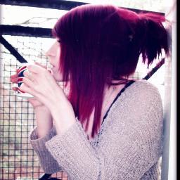 Left wing, Feminist, final year student at Bournemouth uni. Obsession with tattoos, peircings, photography, art and music.