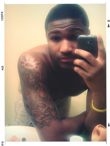 Im jst a FVNCY young nigga dats all u need to kno.....follow me on instagram also @imlike_so_serious