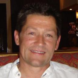 Blogger, Online Marketing, Social Media Networking,work at home dad, three sons,1 ugly dog, founder of Enviroil uk, I jog with jesus and vegetarian people